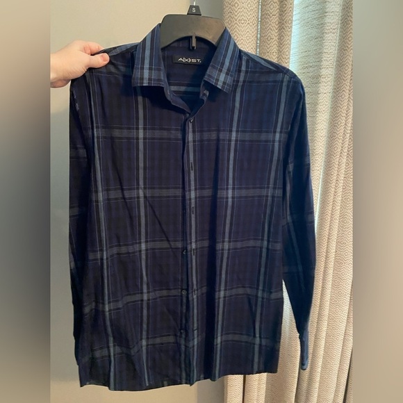 Men’s size small button up- dark blue - Picture 5 of 5